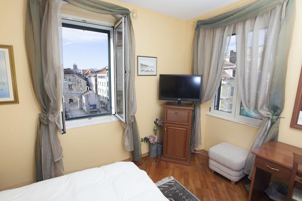 Peristil Hotel